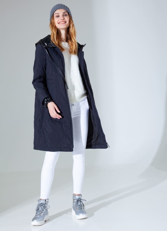 Куртка с капюшоном черного цвета модель № 328 в рассрочку