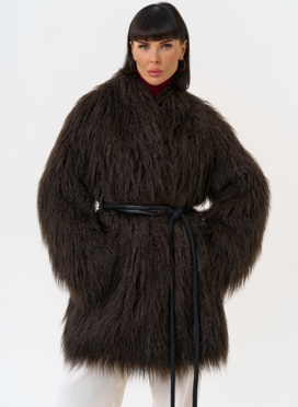 Женская шуба из эко меха коричневого цвета Женская шуба из эко меха коричневого цвета