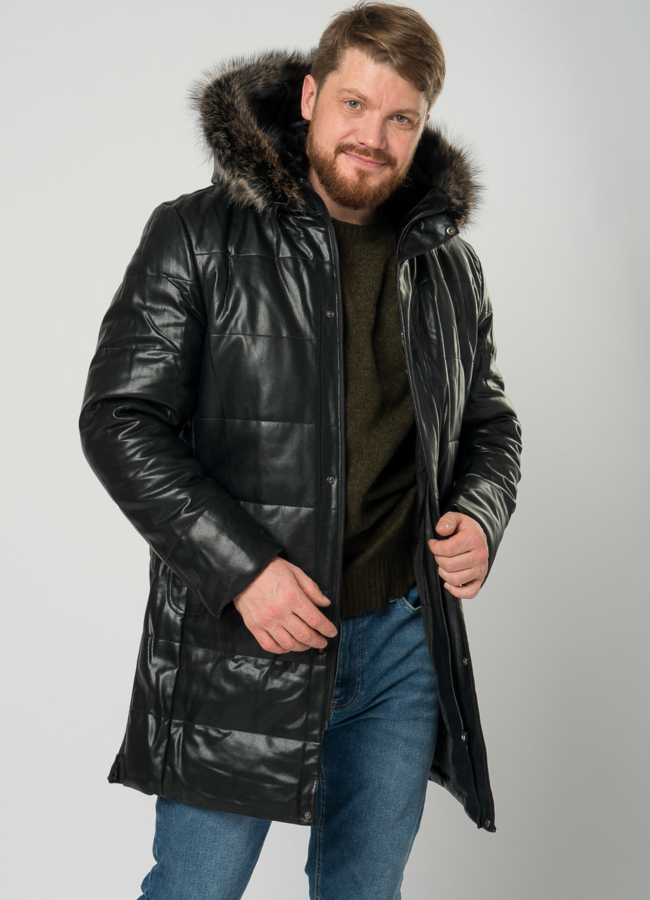 Мужской пуховик из эко кожи черного цвета с капюшоном модель № 21968 универмаг малина