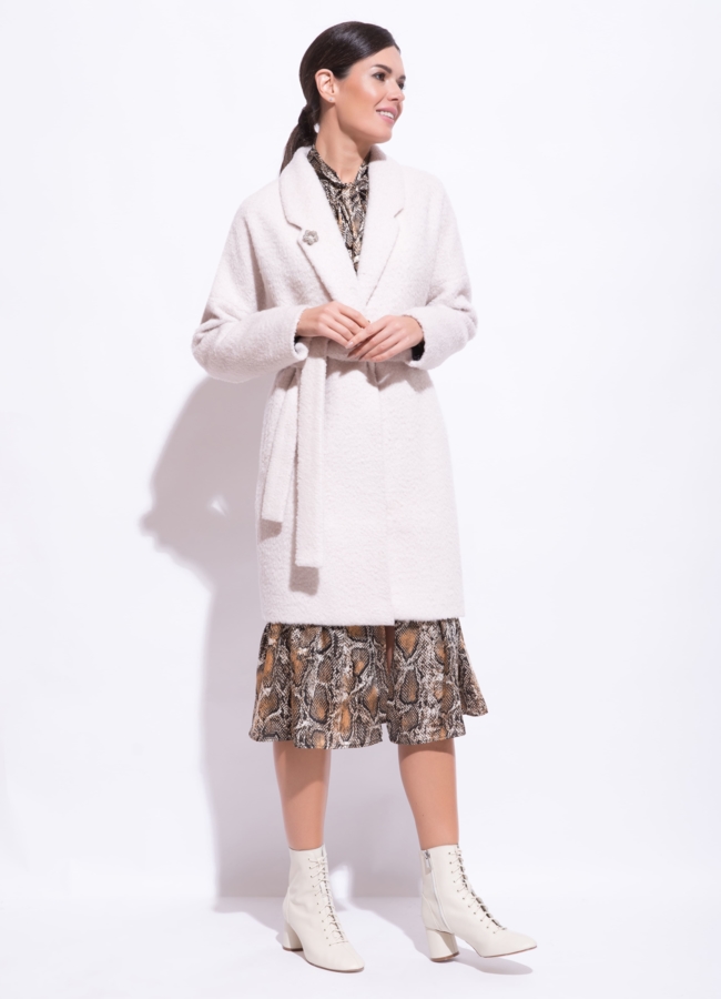 Женское пальто в кремовом цвете модель № 7038 универмаг малина