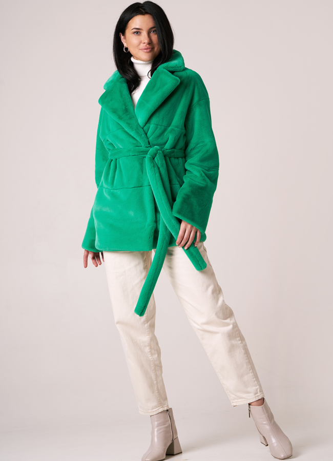 Укороченная шуба из искусственного меха зеленого цвета модель № 812-3 меха малина