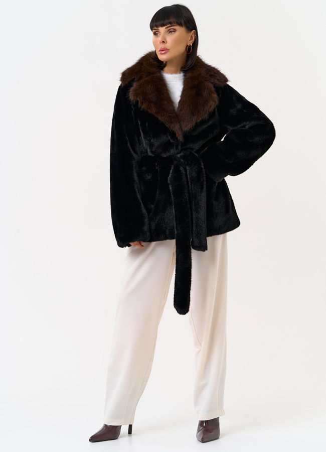 фото Женская шуба из эко меха с английским воротником модель № 31267 фото Женская шуба из эко меха с английским воротником модель № 31267