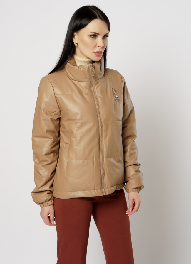 Женская куртка из эко кожи бежевого цвета модель № 5030 в кредит