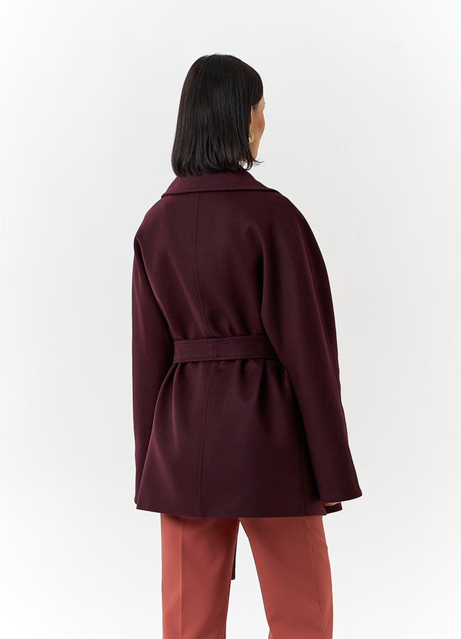 Женское укороченное пальто с английским воротником модель № 32640 в кредит