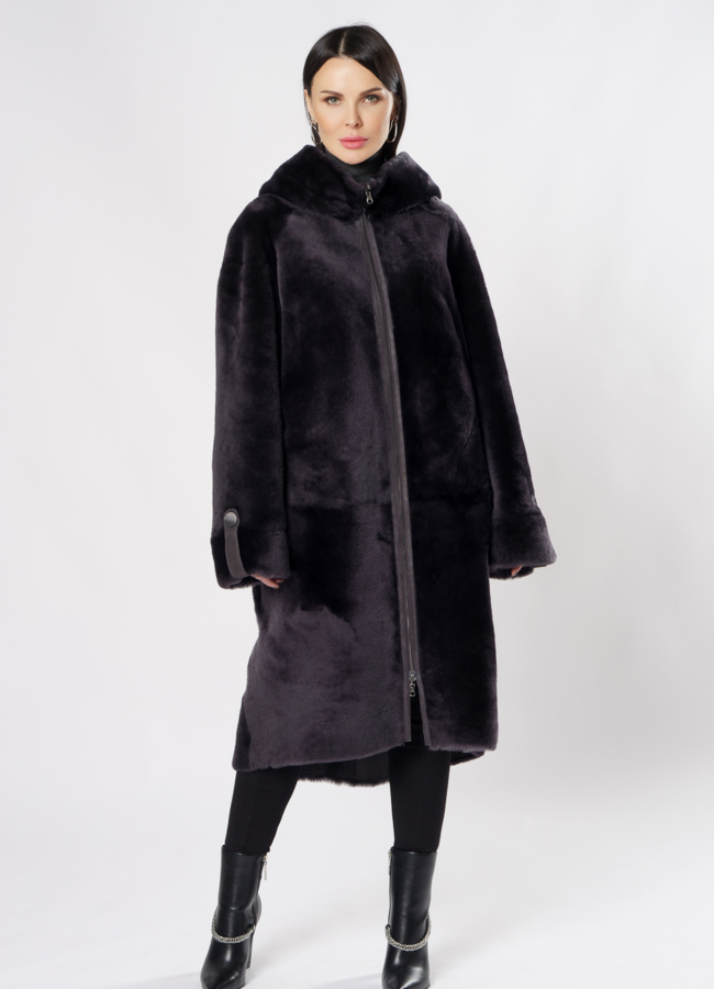 Двусторонняя дубленка с капюшоном на молнии модель № 3486 универмаг малина