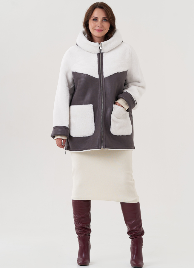 фото Двухсторонняя женская дубленка с капюшоном модель № 81981