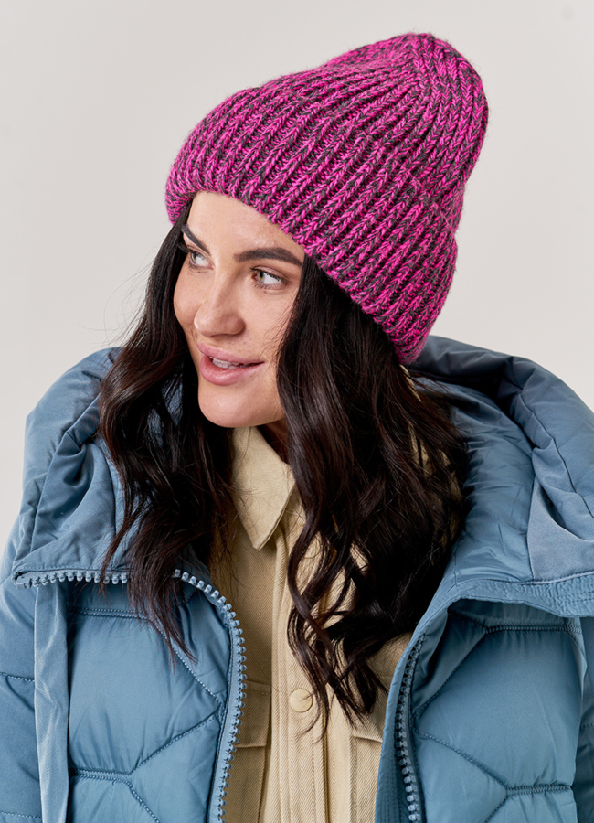 Женская шапка модель № 8790 универмаг малина