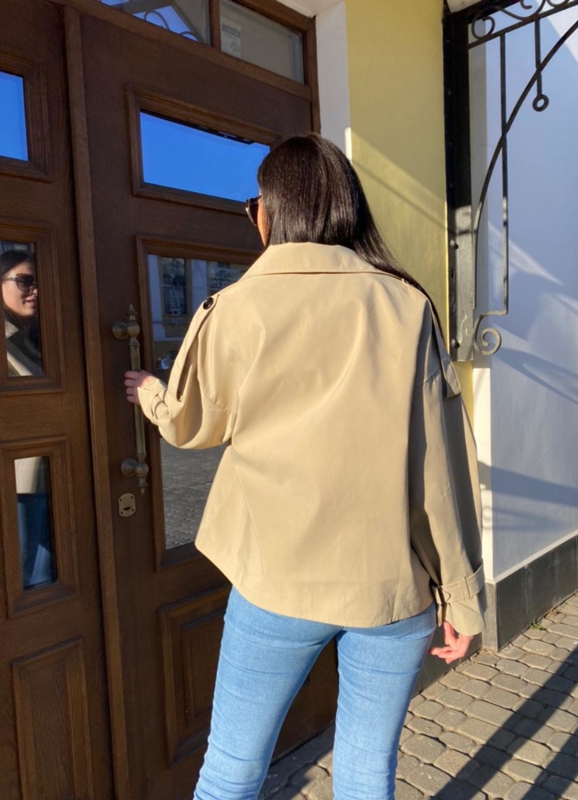 Ветровка женская бежевого цвета модель № 1604 в кредит