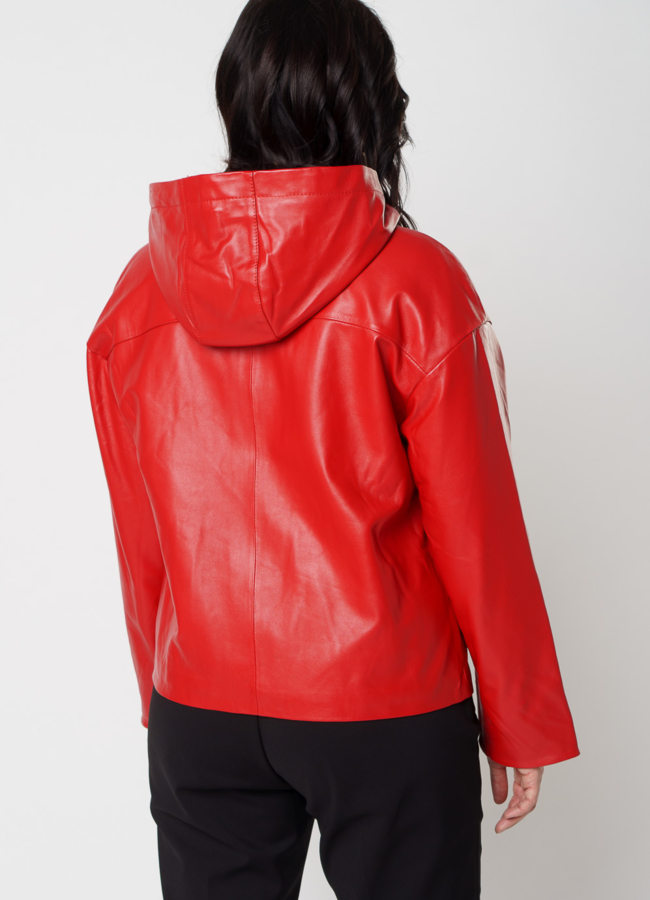 Красная кожаная куртка с капюшоном модель № 91208 в кредит