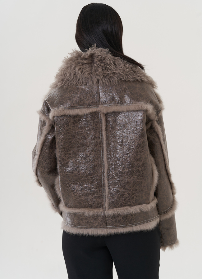 Куртка женская серого цвета с отложным воротником  модель № 25747 в кредит