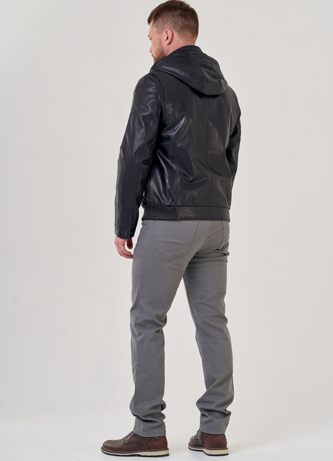 Кожаная куртка с капюшоном черного цвета  модель № 23140 универмаг малина