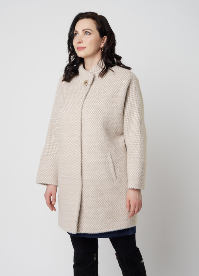 Полупальто женское бежевого цвета модель № 20481 универмаг малина