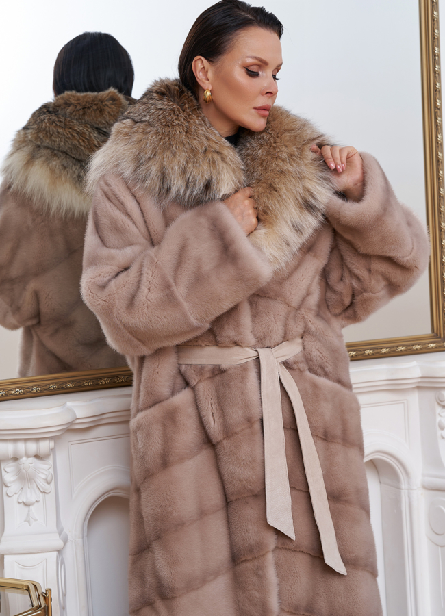 Норковая шуба с капюшоном из меха рыси модель № 27566 в рассрочку