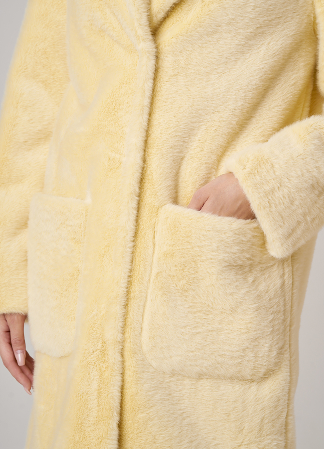 Желтое пальто из овечьей шерсти модель № 3200 в кредит