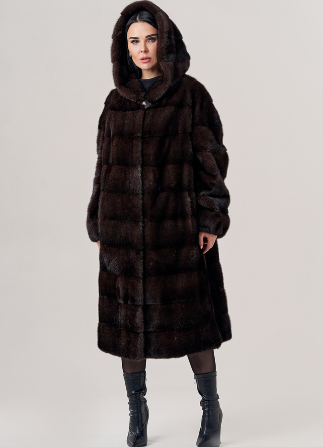 Длинная шуба из скандинавской норки модель № 67353 меха малина