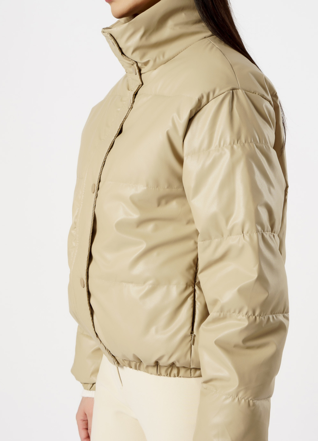 Куртка из эко кожи утепленная бежевого цвета модель № 505 универмаг малина