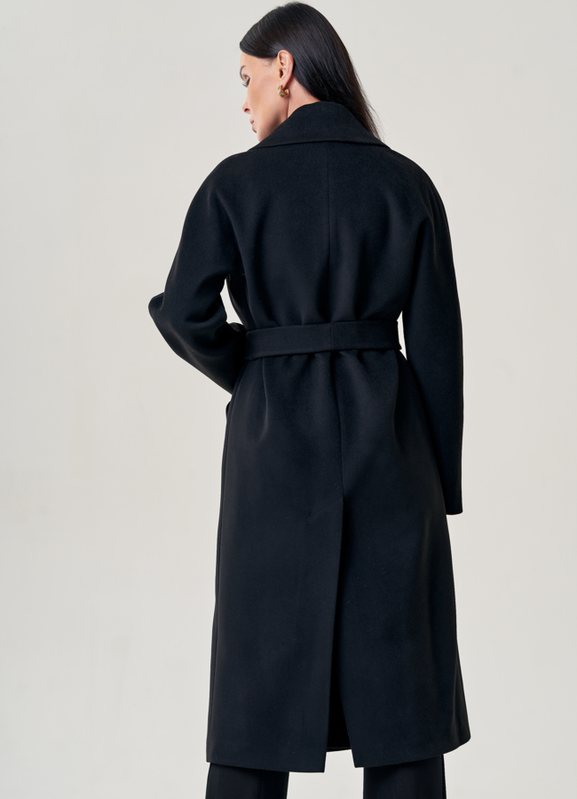 Пальто женское черного цвета  модель № 22959 универмаг малина