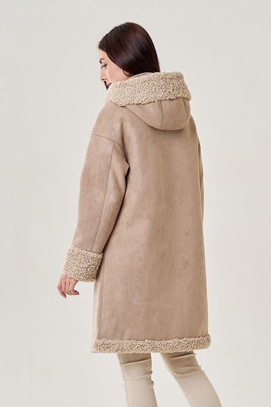 Женская дубленка из искусственного меха модель № 23067 в кредит