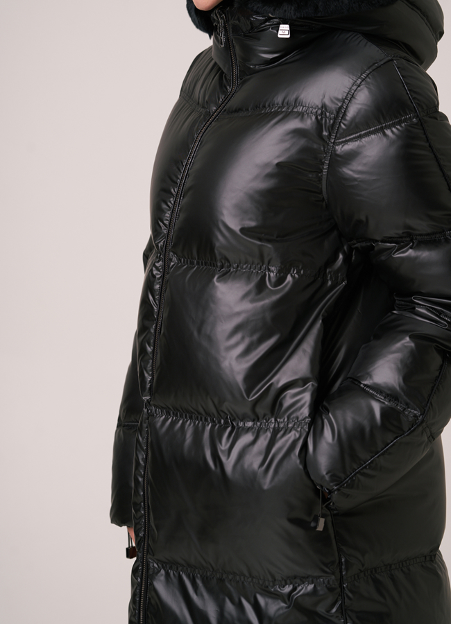 Двусторонний пуховик DiegoM черного цвета с отделкой из кролика  модель № Diego-M 818 универмаг малина