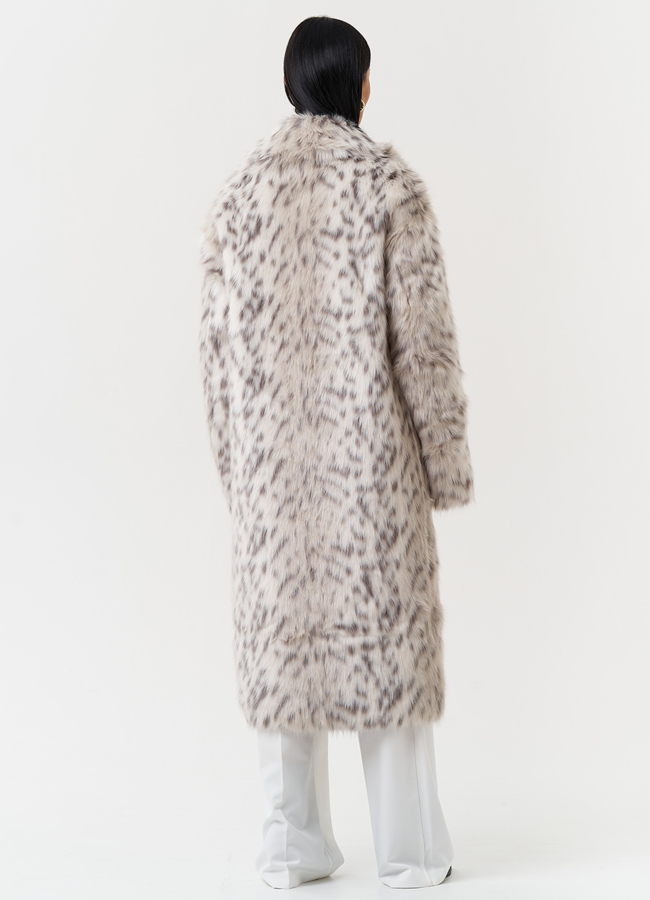 Пальто из эко меха с анималистичным принтом модель № 28553 универмаг малина