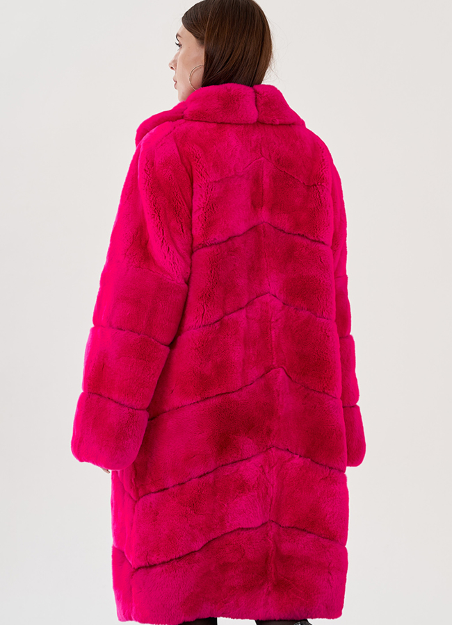 Удлиненная женская шуба из кролика в цвете фуксия модель № 81858 в кредит
