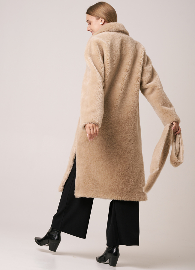 фото Пальто из овечьей шерсти с английским воротником модель № 2082