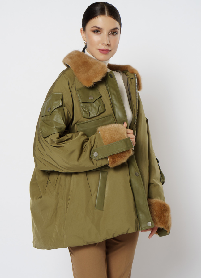 Пуховик оверсайз с мехом модель № 20-015 меха малина