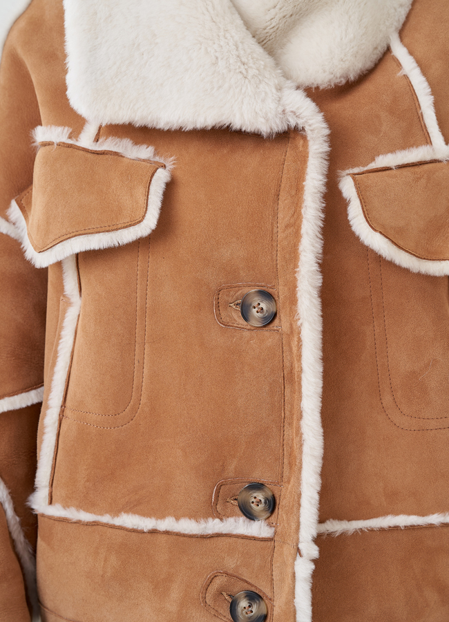 Женская дубленка с английским воротником  модель № 23906 универмаг малина