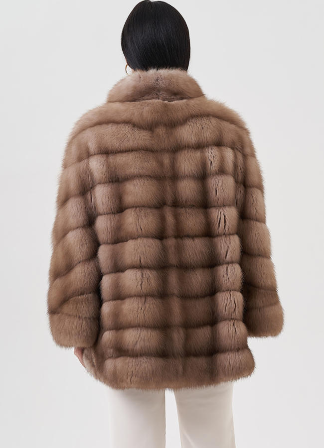 Шуба из куницы с воротником стойка модель № 23814 в кредит