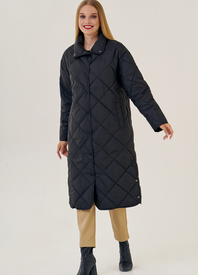 Пуховик женский со стойкой черного цвета  модель № 23199 в кредит