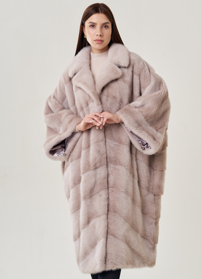 Светлая норковая шуба оверсайз с английским воротником модель № 23108 универмаг малина