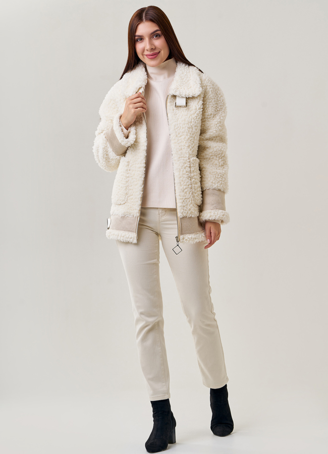 Куртка женская из шерсти в белом цвете модель № 19428 в рассрочку