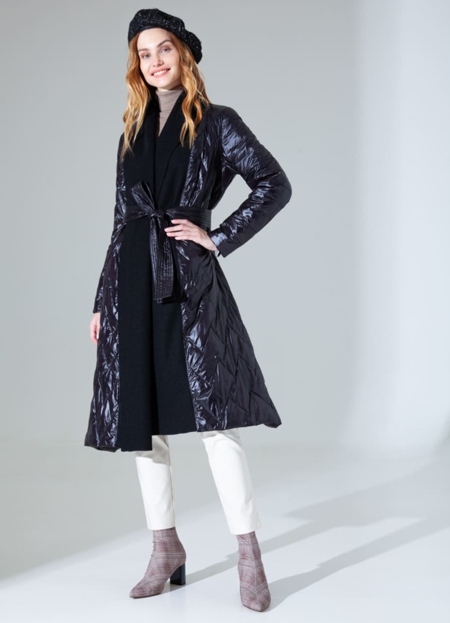 Комбинированное пальто черного цвета модель № 828 меха малина