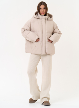 Женский короткий пуховик с капюшоном Женский короткий пуховик с капюшоном