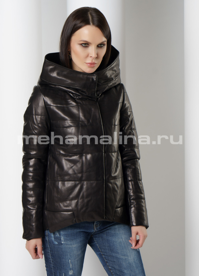 Кожаная куртка с капюшоном на молнии модель № 18234 меха малина