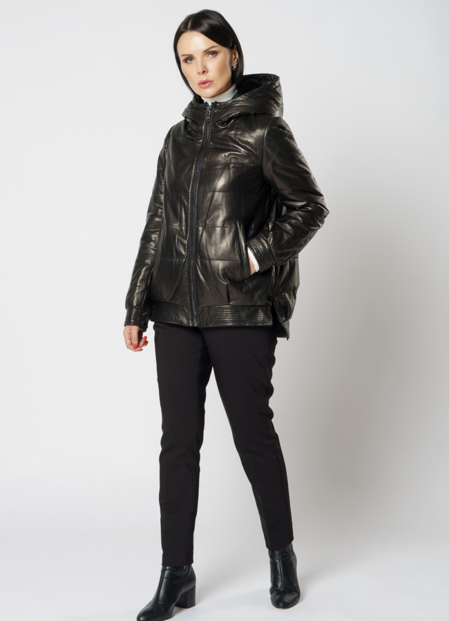 фото Утепленная кожаная куртка с капюшоном модель № 918