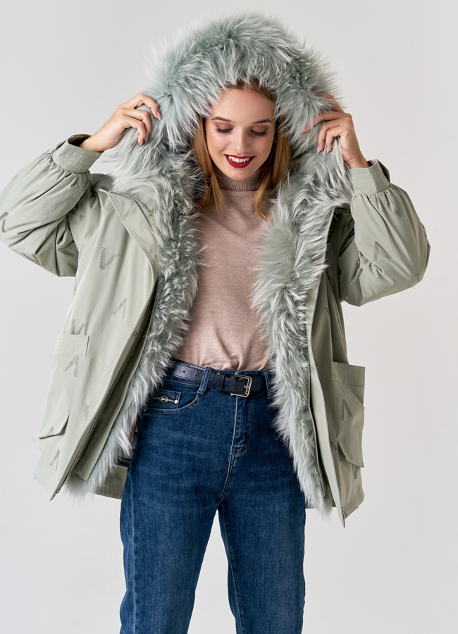 Женская парка оверсайз с вышивкой модель № 21601 в кредит