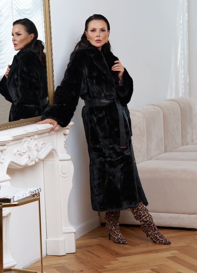 Женская шуба из норки с английским воротником модель № 27605 универмаг малина