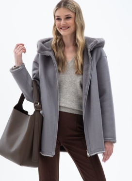 Женская двухсторонняя дубленка из эко кожи с капюшоном