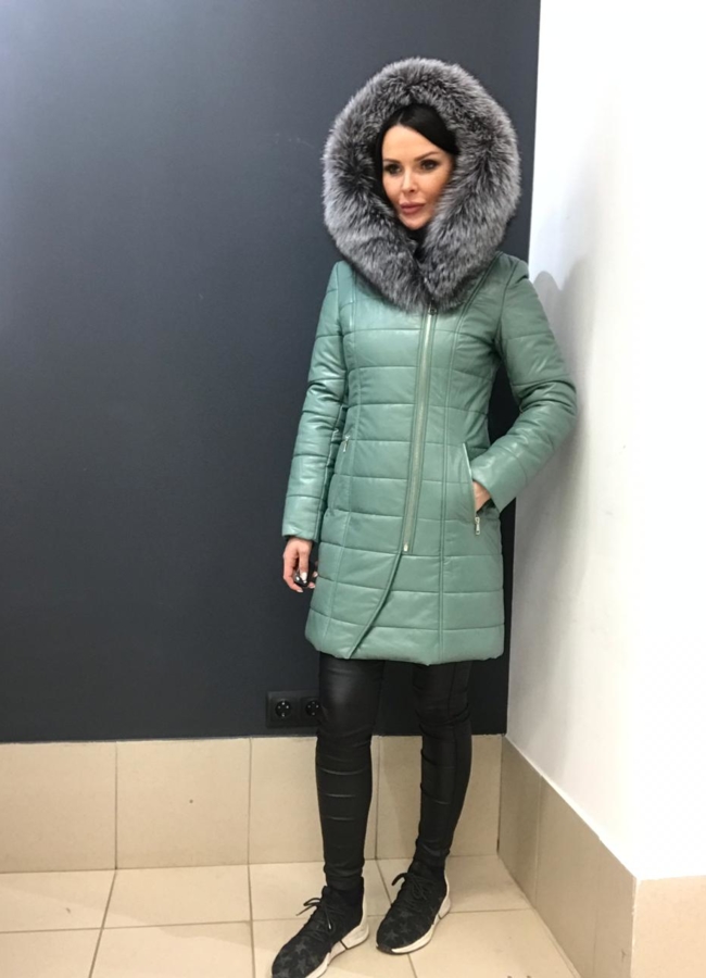 Пуховик из эко кожи с капюшоном модель № 8779 в кредит
