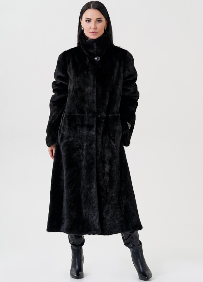 Норковая шуба черного цвета  модель № 23991 универмаг малина