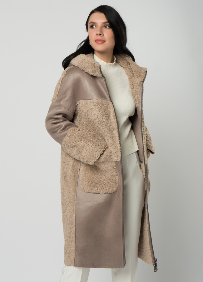 Светлое двустороннее пальто из эко замши с накладными карманами модель № 7702 универмаг малина