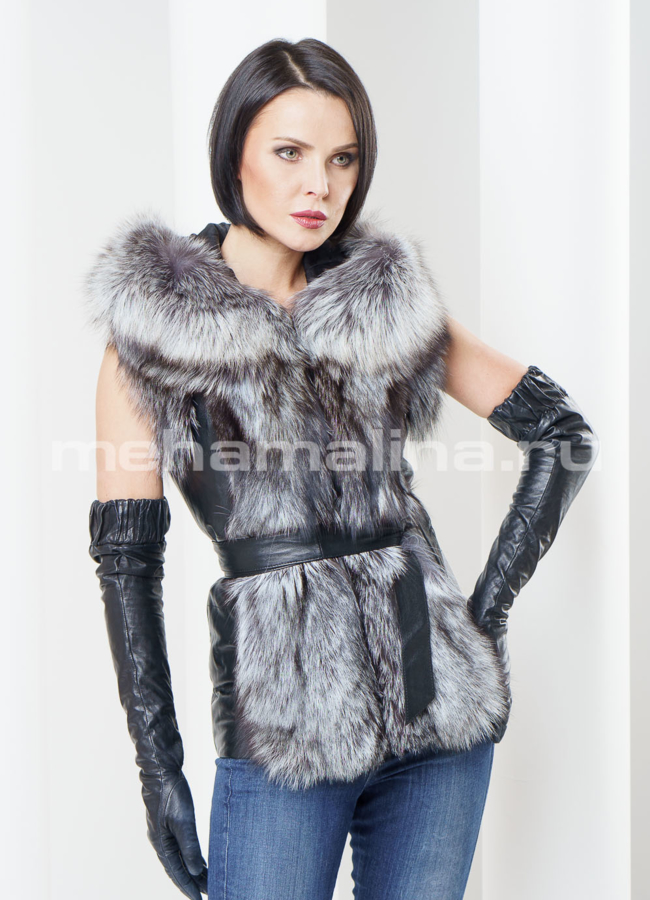 фото Меховой жилет, с капюшоном модель № M-58