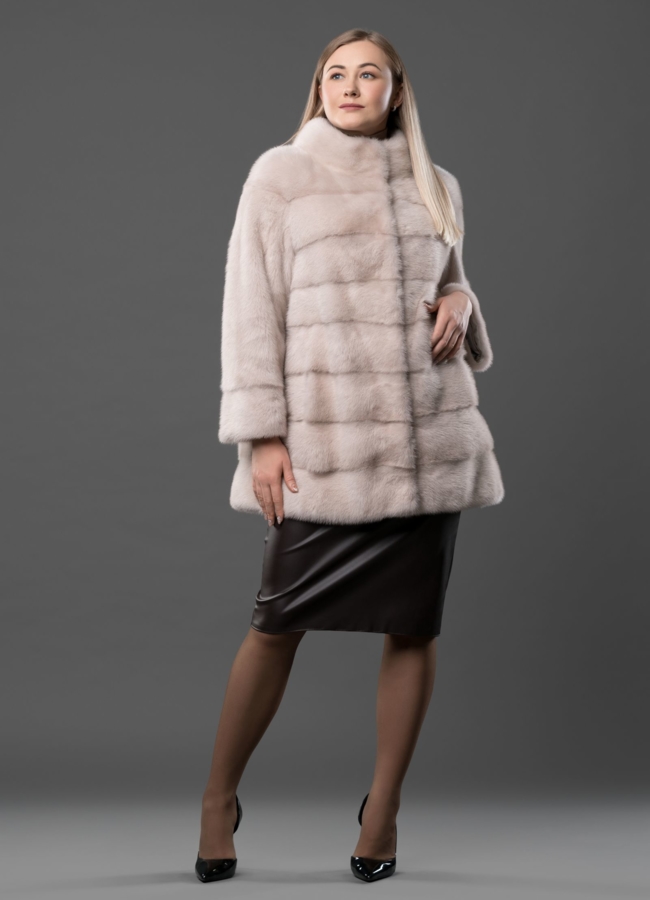 Укороченная светлая норковая шуба  модель № S-716 универмаг малина