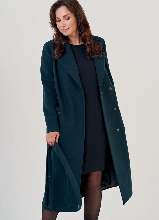 Женское пальто с английским воротником в зеленом цвете модель № 23180 в рассрочку