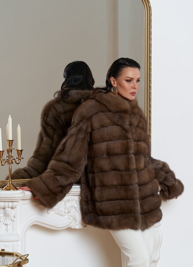 Оверсайз шуба из меха куницы модель № 28085 универмаг малина