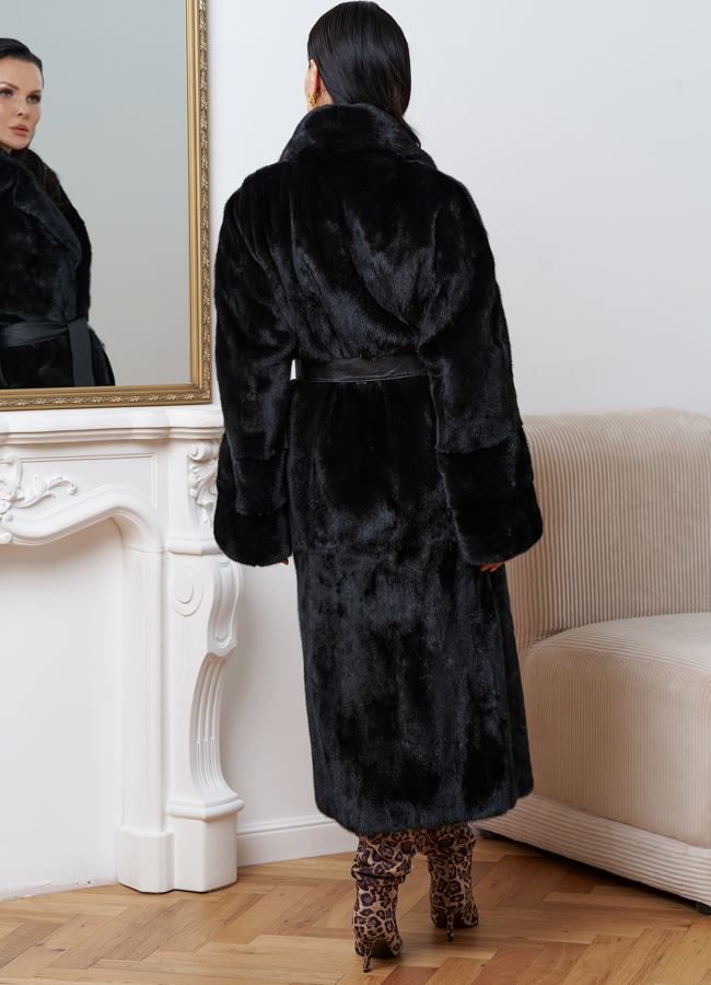 Женская шуба из норки с английским воротником модель № 27605 в кредит