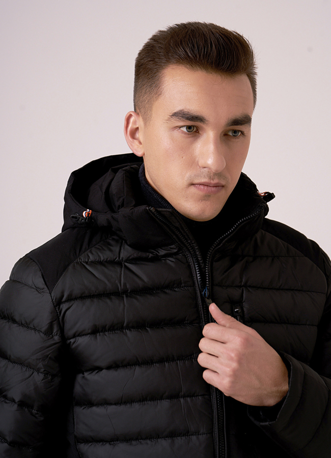 Черная куртка с климат-контролем на молнии модель № 775 универмаг малина