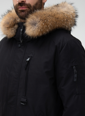 Мужской пуховик с капюшоном из меха енота