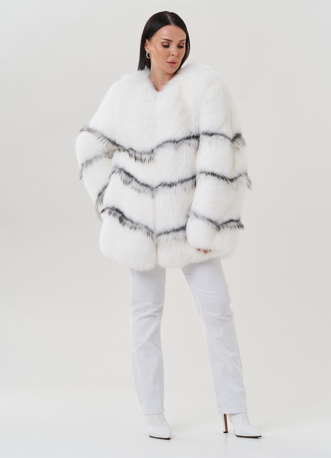 Шуба из меха лисы белого цвета модель № 27615 универмаг малина